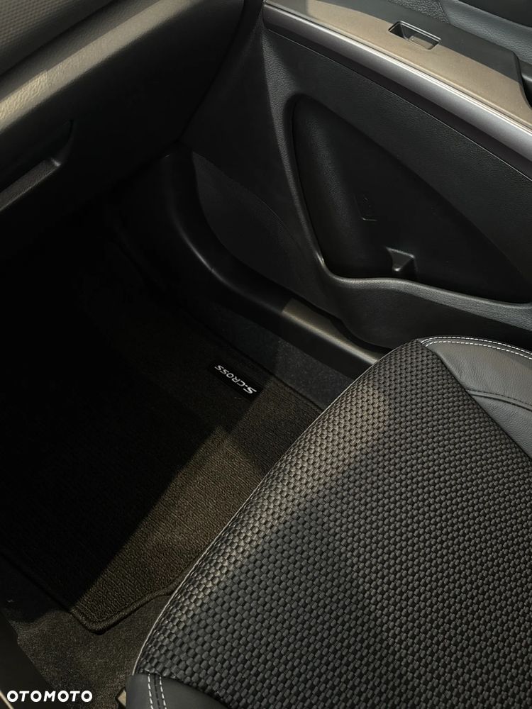 Suzuki S-Cross 1.4 BoosterJet mHEV Elegance SP - 20