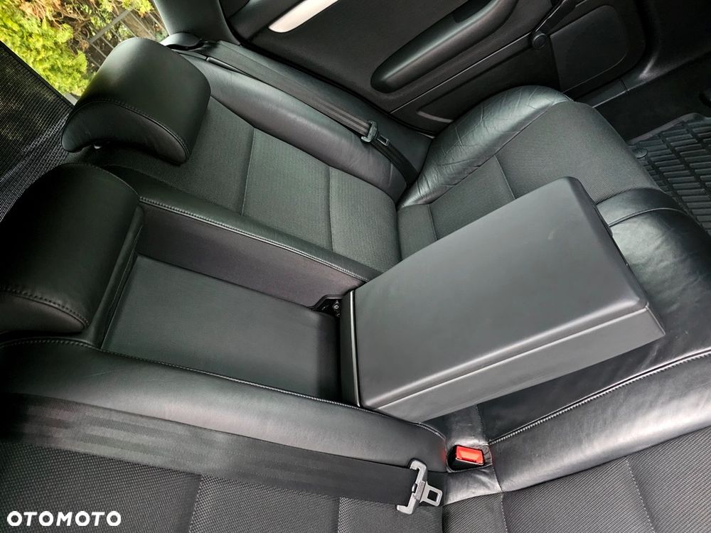 Audi A4 Avant 1.8T Quattro - 22