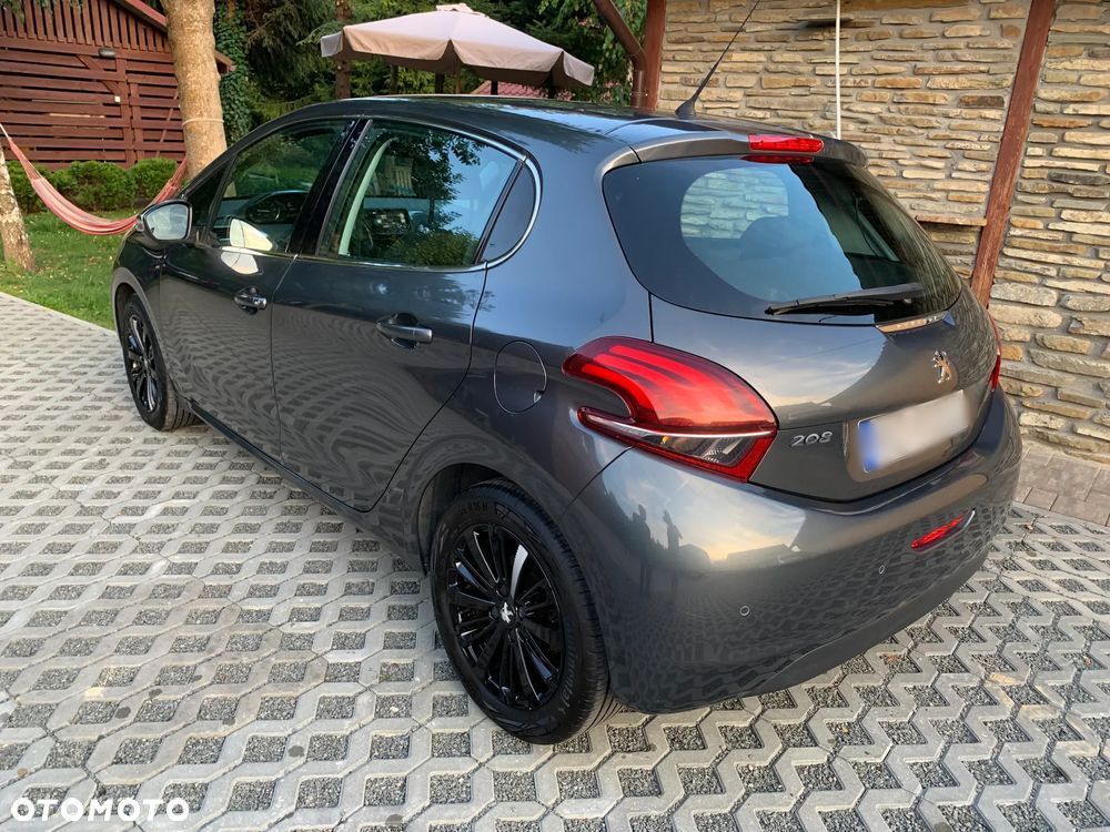 Peugeot 208 PureTech 110 Stop & Start Allure - 10