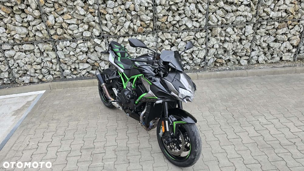 Kawasaki H2 - 11