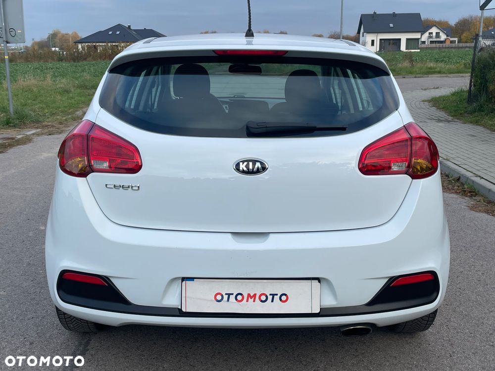 Kia Ceed 1.4 CVVT Attract - 26