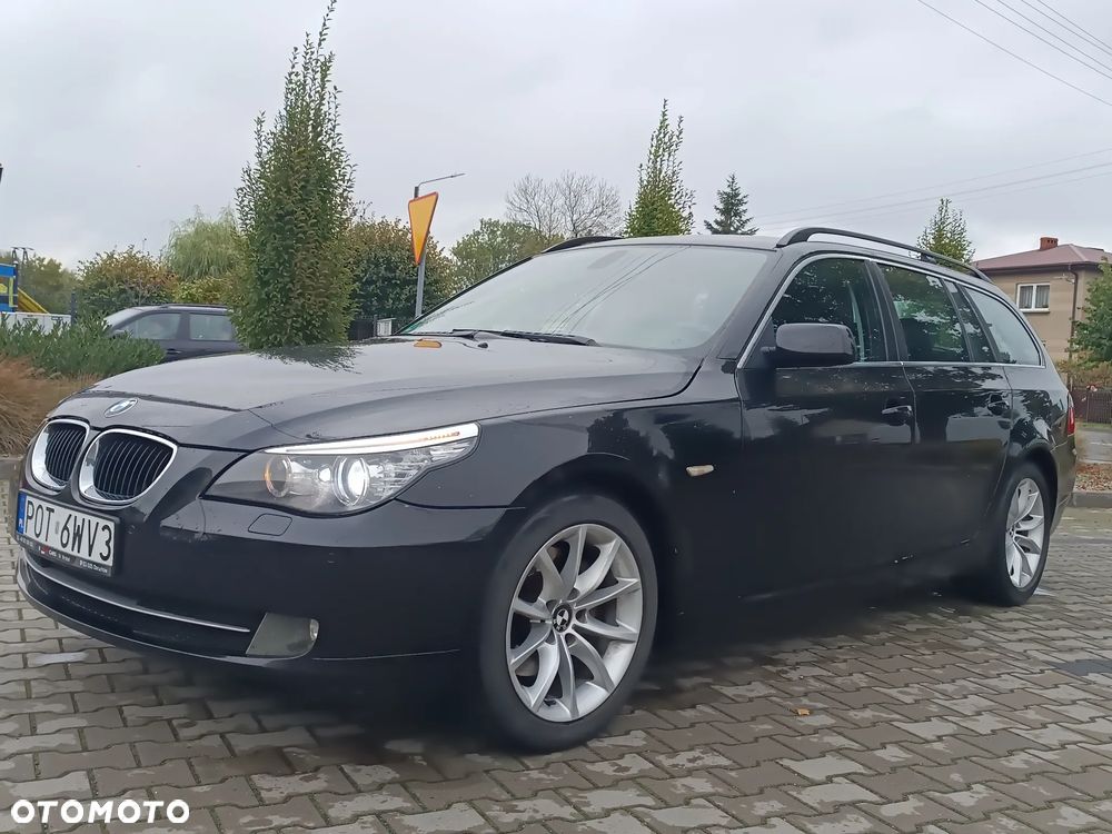 BMW Seria 5 520d Touring Special Edition - 17