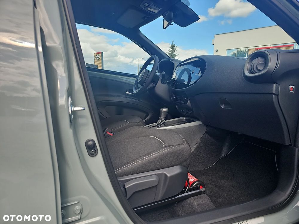 Toyota Aygo X Hybrid 1.5 Style e-CVT - 10