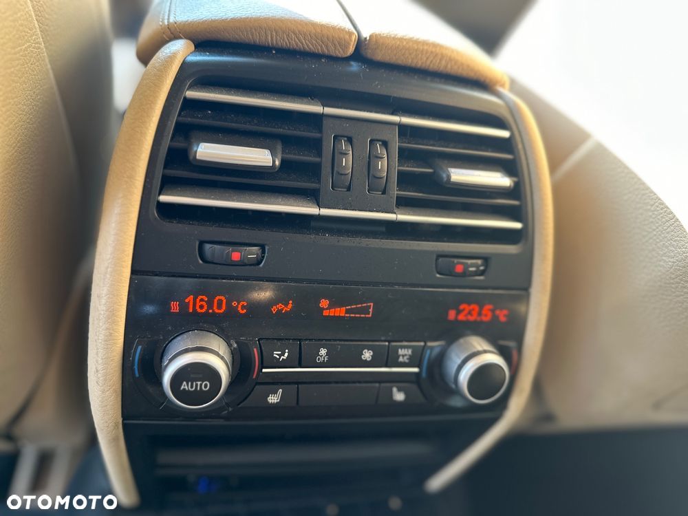BMW Seria 7 730d xDrive - 16