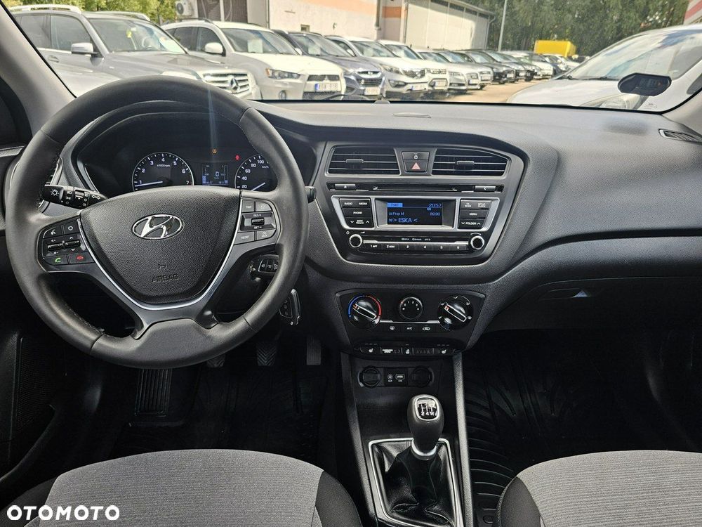 Hyundai i20 - 16
