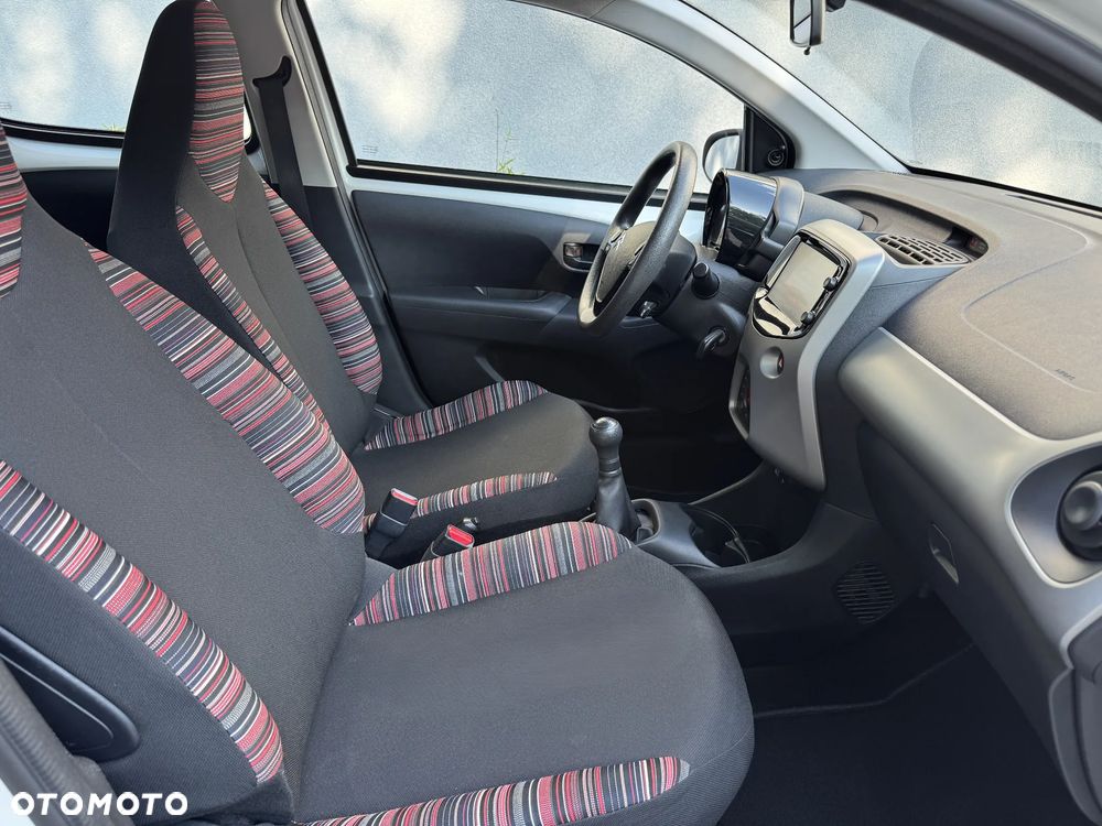 Citroën C1 PureTech 82 SELECTION - 28