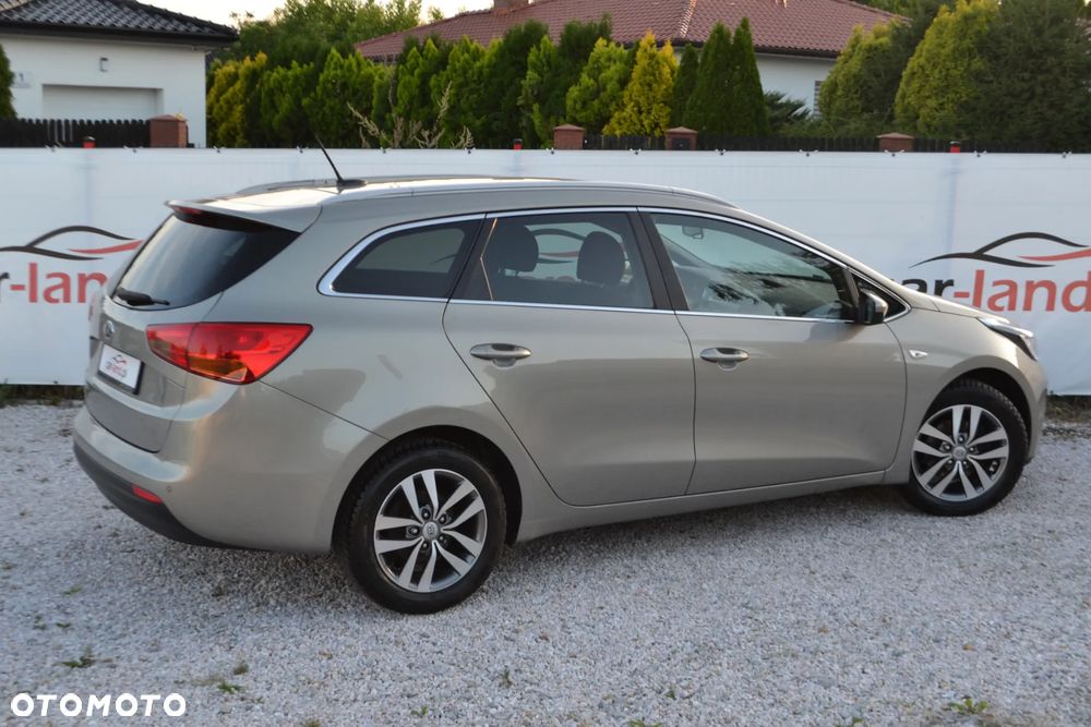 Kia Ceed 1.6 GDI Business Line - 12