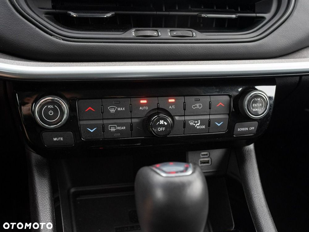 Jeep Compass - 17