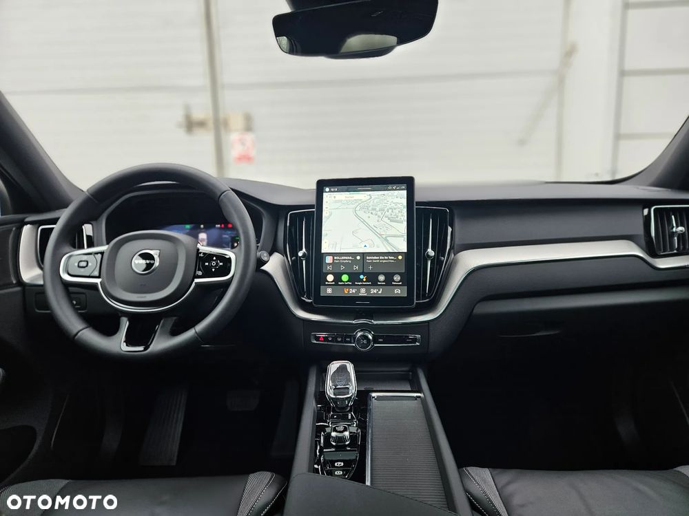 Volvo XC 60 T8 Plug-In Hybrid AWD Ultra Black Edition - 6