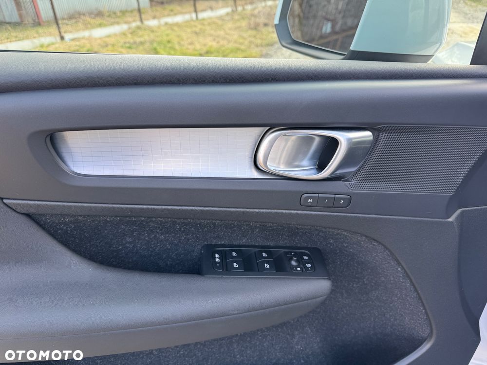 Volvo XC 40 T5 AWD Momentum - 20