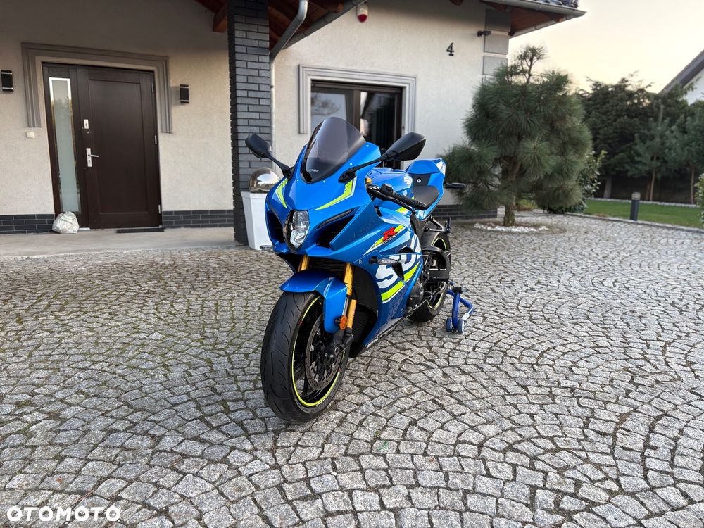Suzuki GSX-R - 4