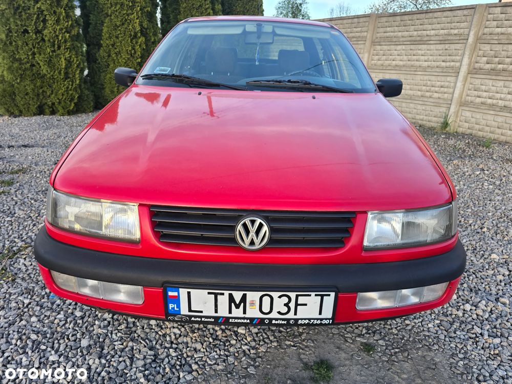 Volkswagen Passat 1.8 GL - 6