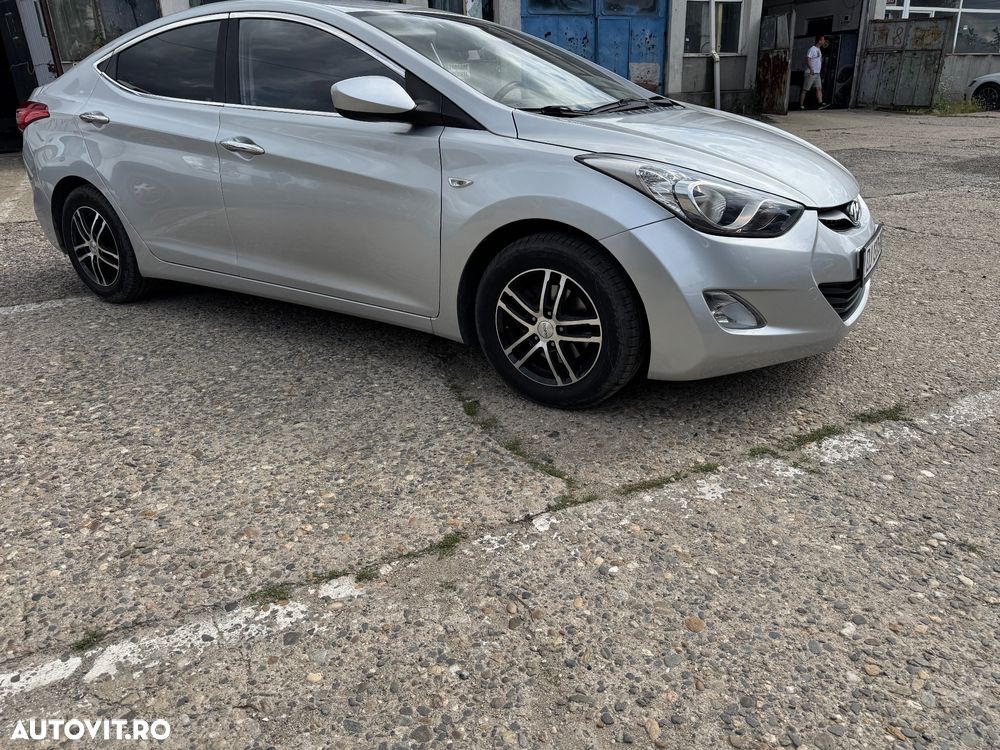 Hyundai Elantra 1.6 MPi Exclusive - 7