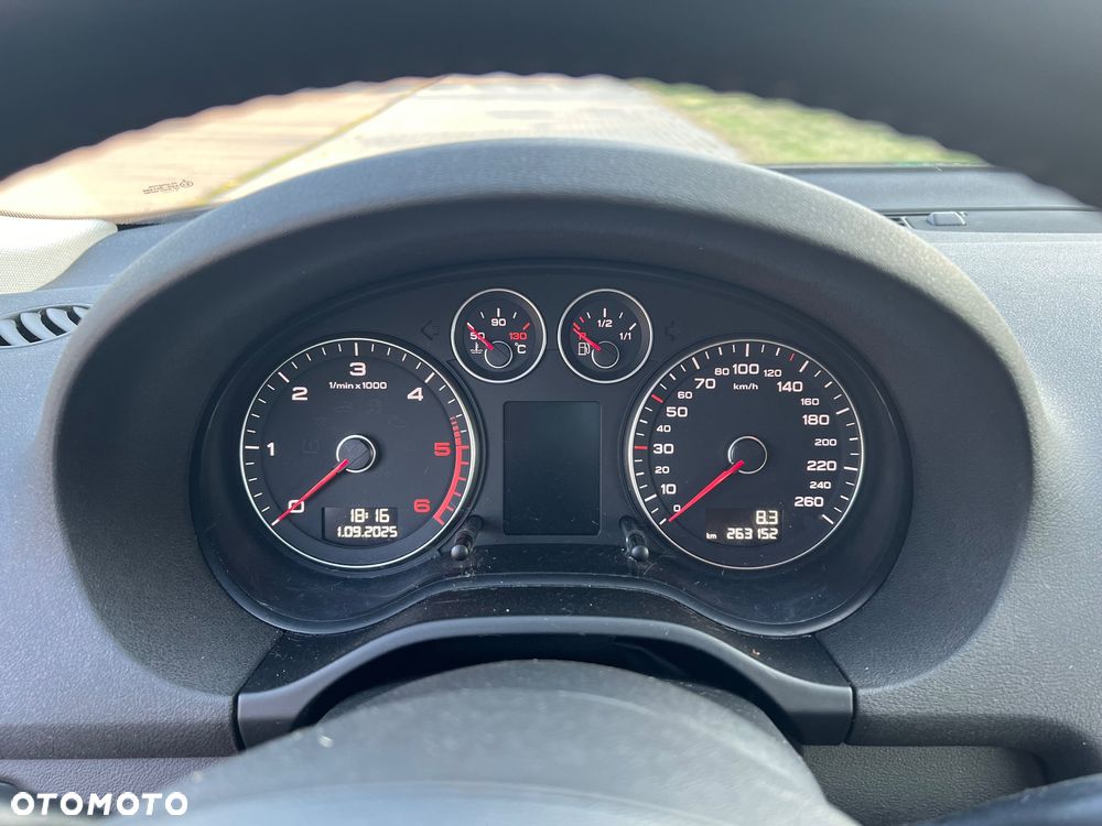 Audi A3 3-drzwiowe 1.9 TDI Ambition - 31