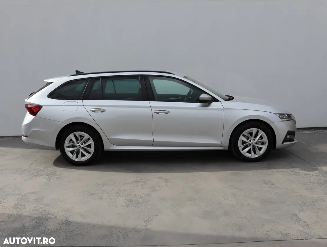 Skoda Octavia Combi 2.0 TDI Style - 7