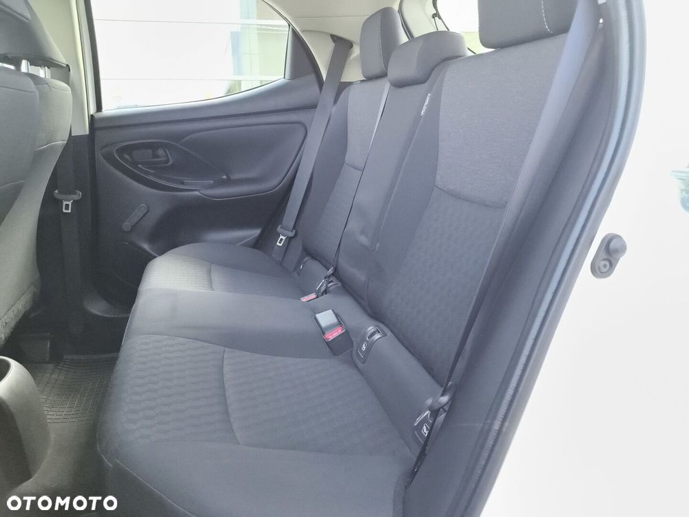Toyota Yaris - 25