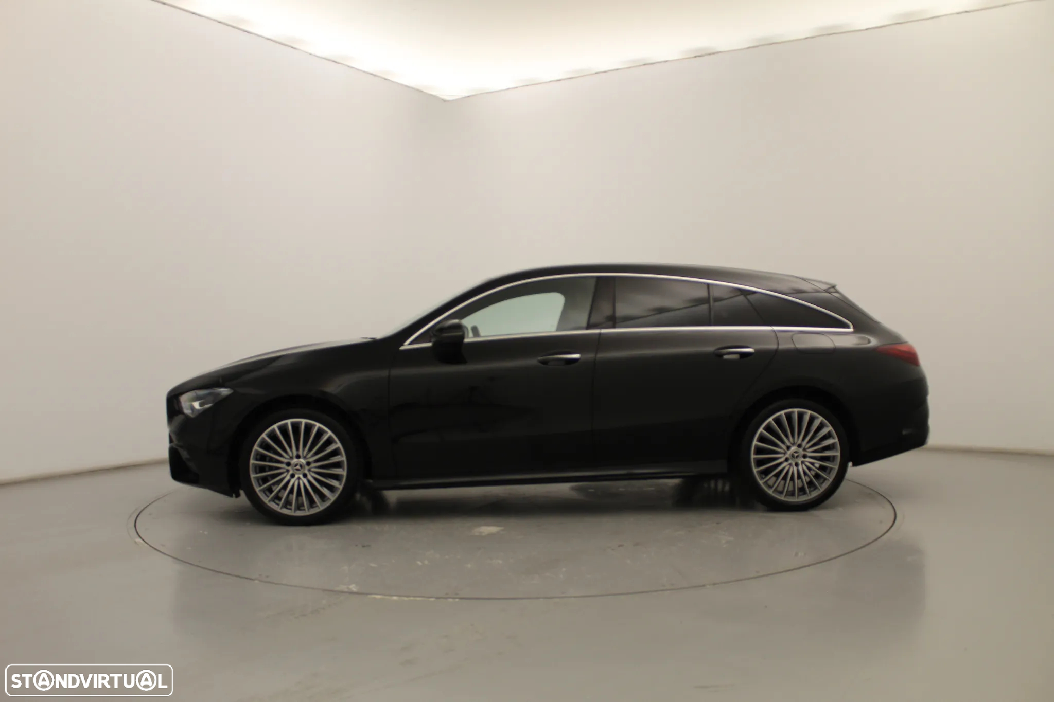 Mercedes-Benz CLA 250 e Shooting Brake AMG Line - 4