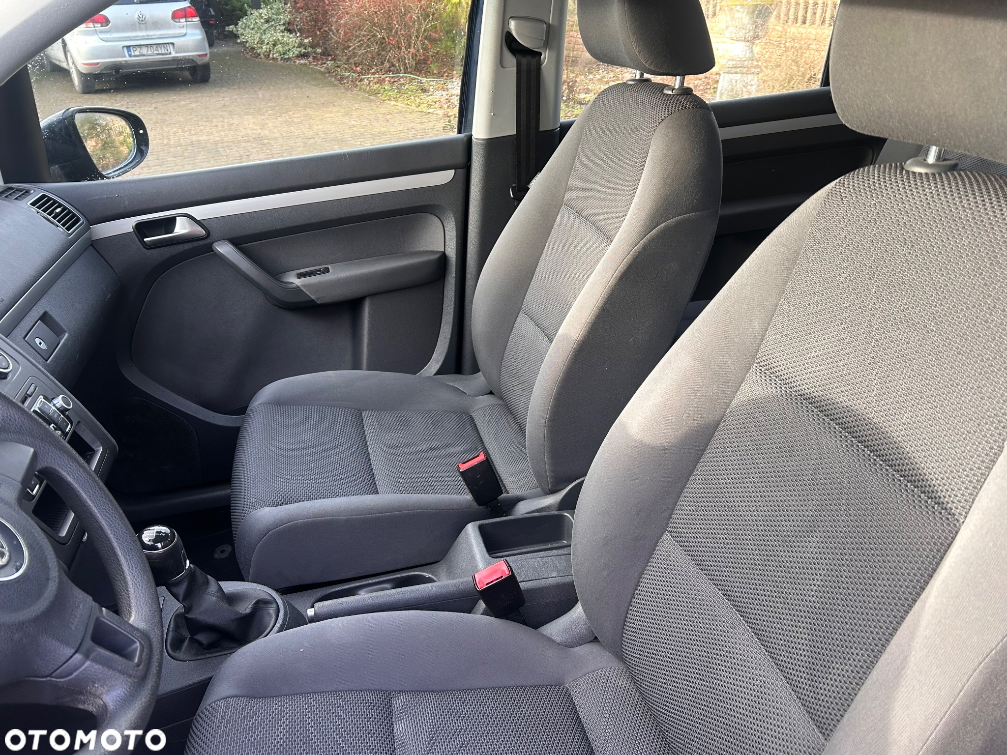 Volkswagen Touran 1.6 TDI DPF BlueMot Comfortline - 16