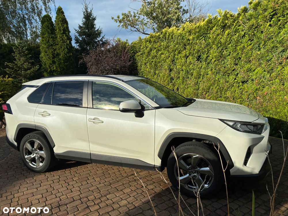 Toyota RAV4 - 6