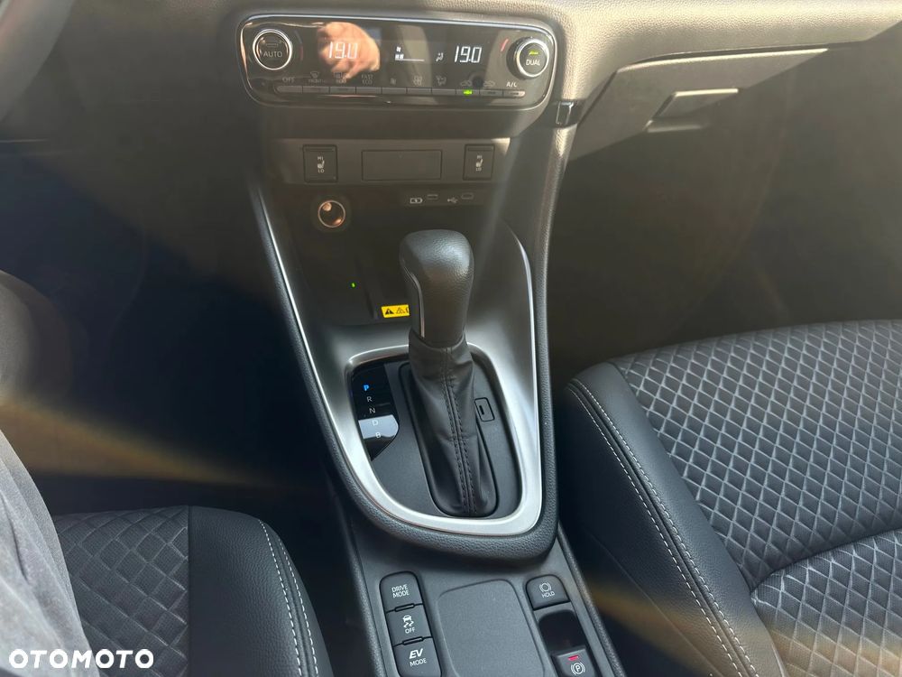 Mazda 2 Hybrid 1.5 Homura CVT - 12