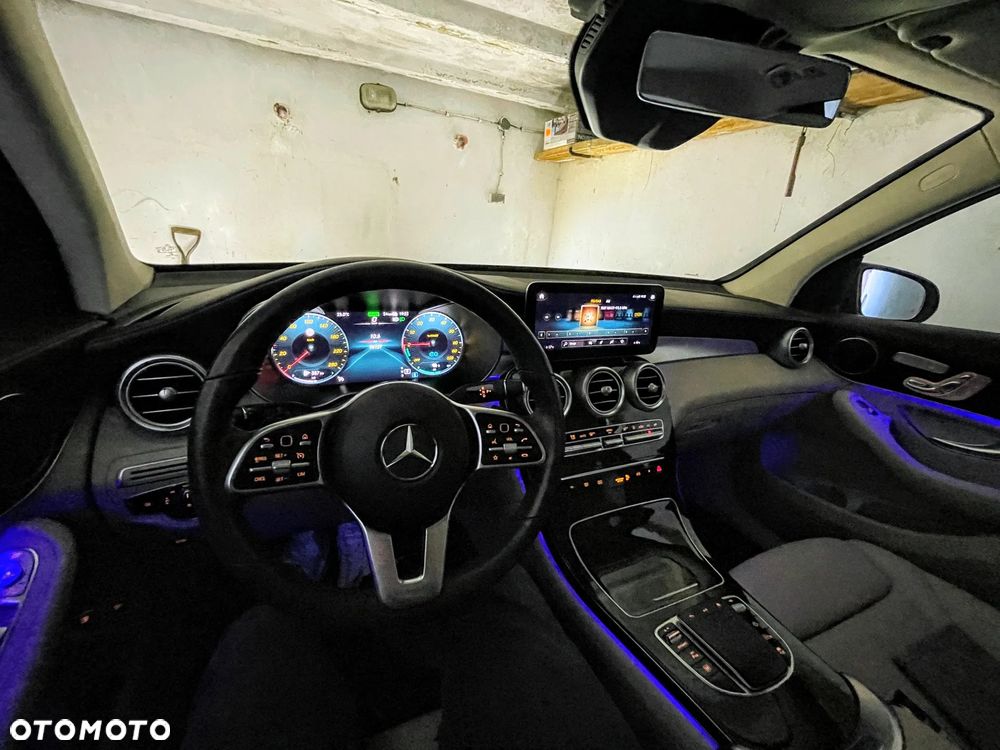 Mercedes-Benz GLC - 11