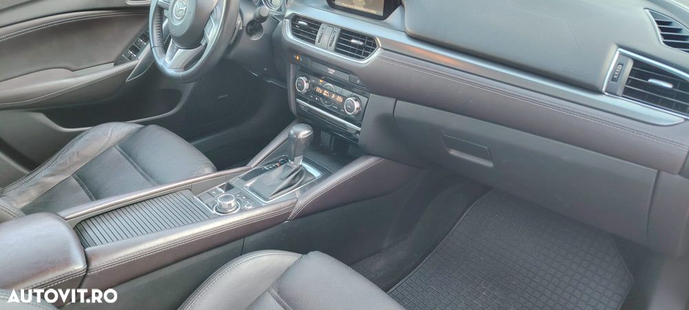 Mazda 6 CD175 AT Revolution Top - 4