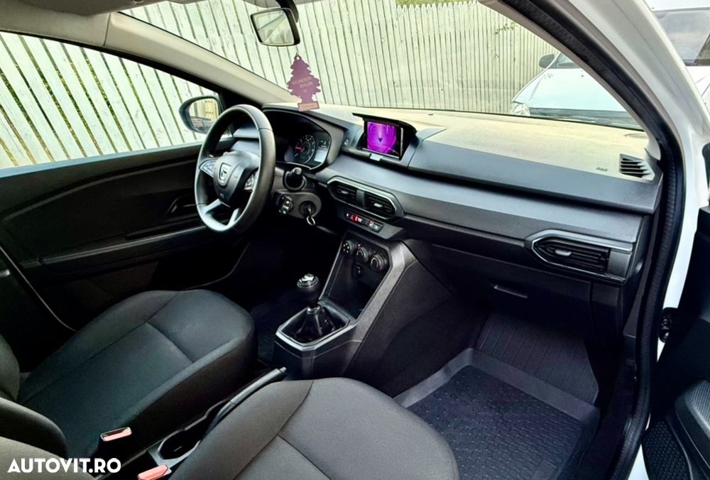 Dacia Logan TCe 90 MT5 Essential - 7