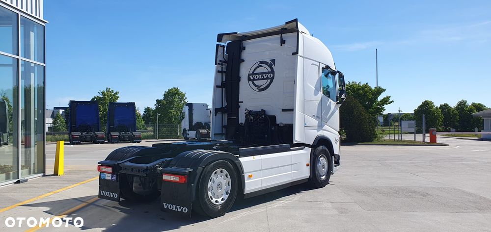 Volvo FH 460 GLOBETROTTER I-SAVE - 4