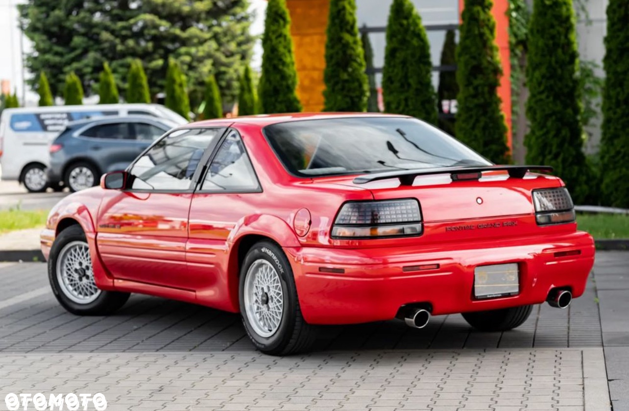 Pontiac Grand-Prix SE - 13
