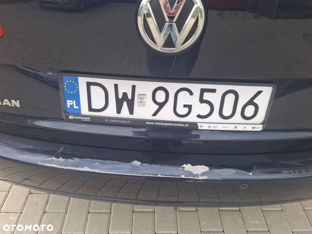 Volkswagen Touran 2.0 TDI DPF BlueMotion Technology Life - 9