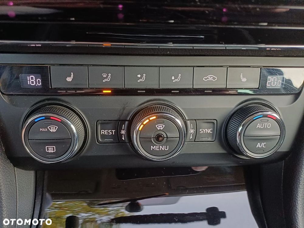 Skoda Superb 2.0 TDI Ambition - 19