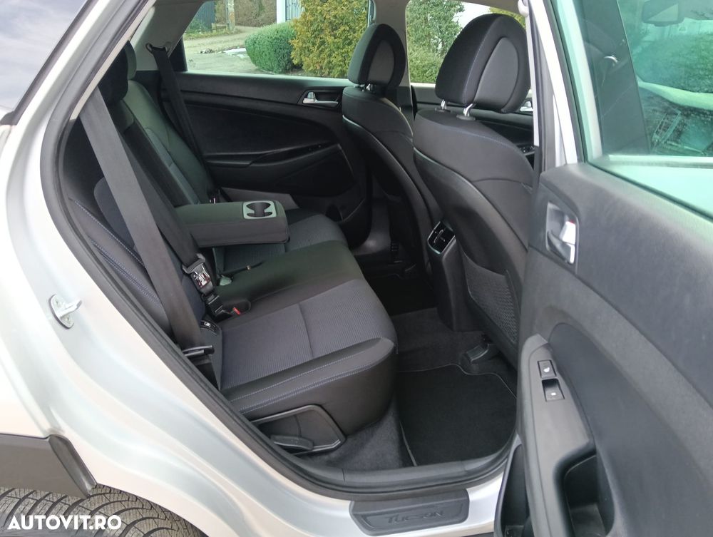 Hyundai Tucson blue 1.7 CRDi 2WD Style - 12