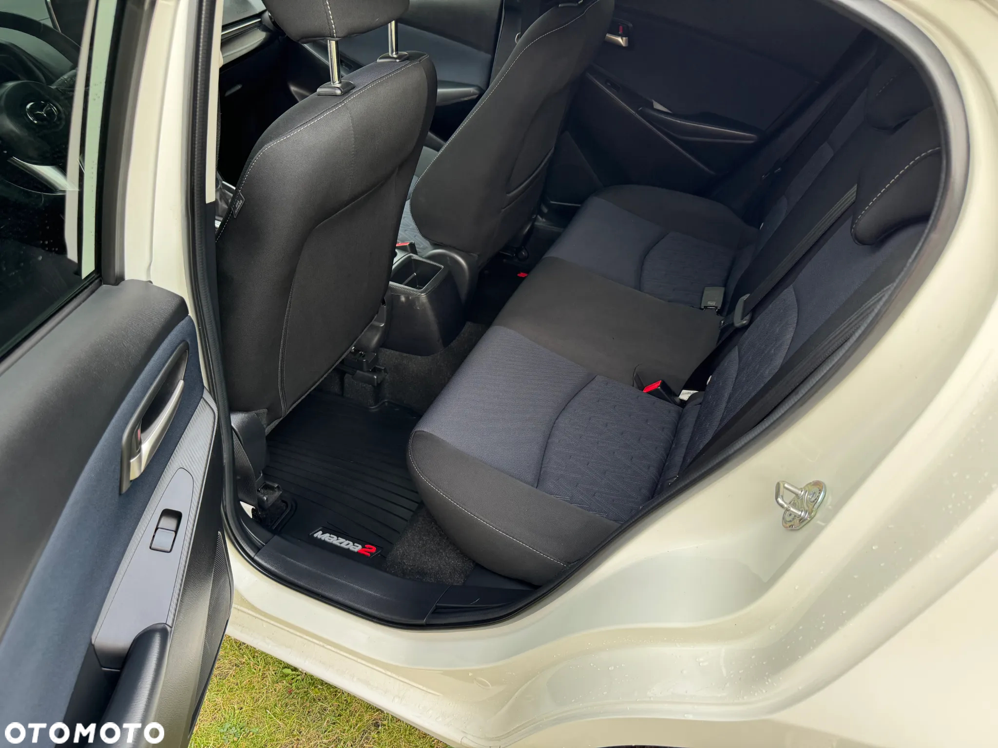 Mazda 2 SKYACTIV-G 90 Exclusive-Line - 13