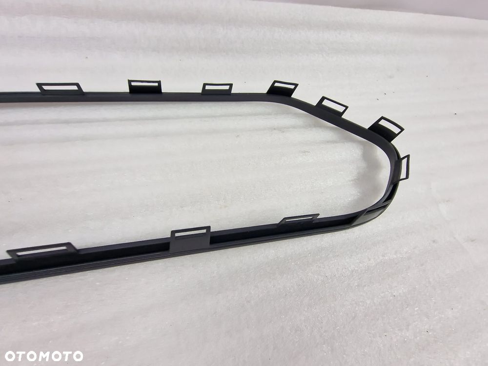 FORD TRANSIT COURIER 14- RAMKA GRILLA / ATRAPY / KRATKI , NR ET7617F816 , NR AUKCJI GL113 - 7