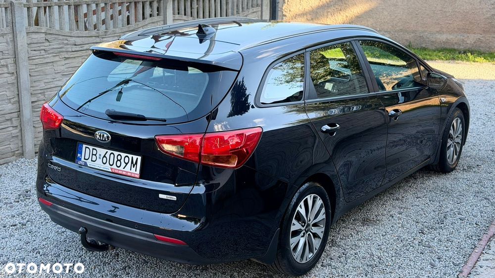 Kia Ceed - 22