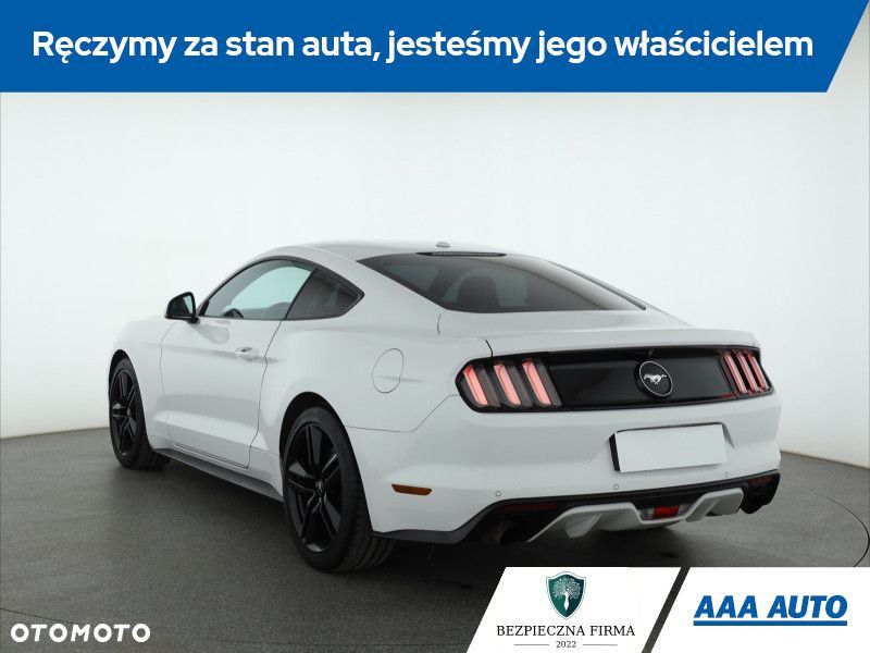 Ford Mustang - 5