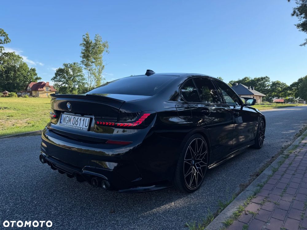 BMW Seria 3 330i M Sport - 9