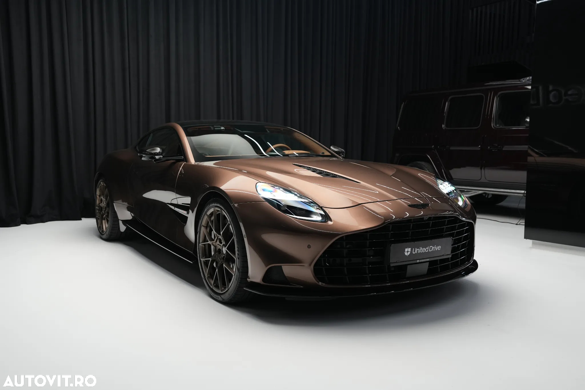 Aston Martin Vanquish - 3