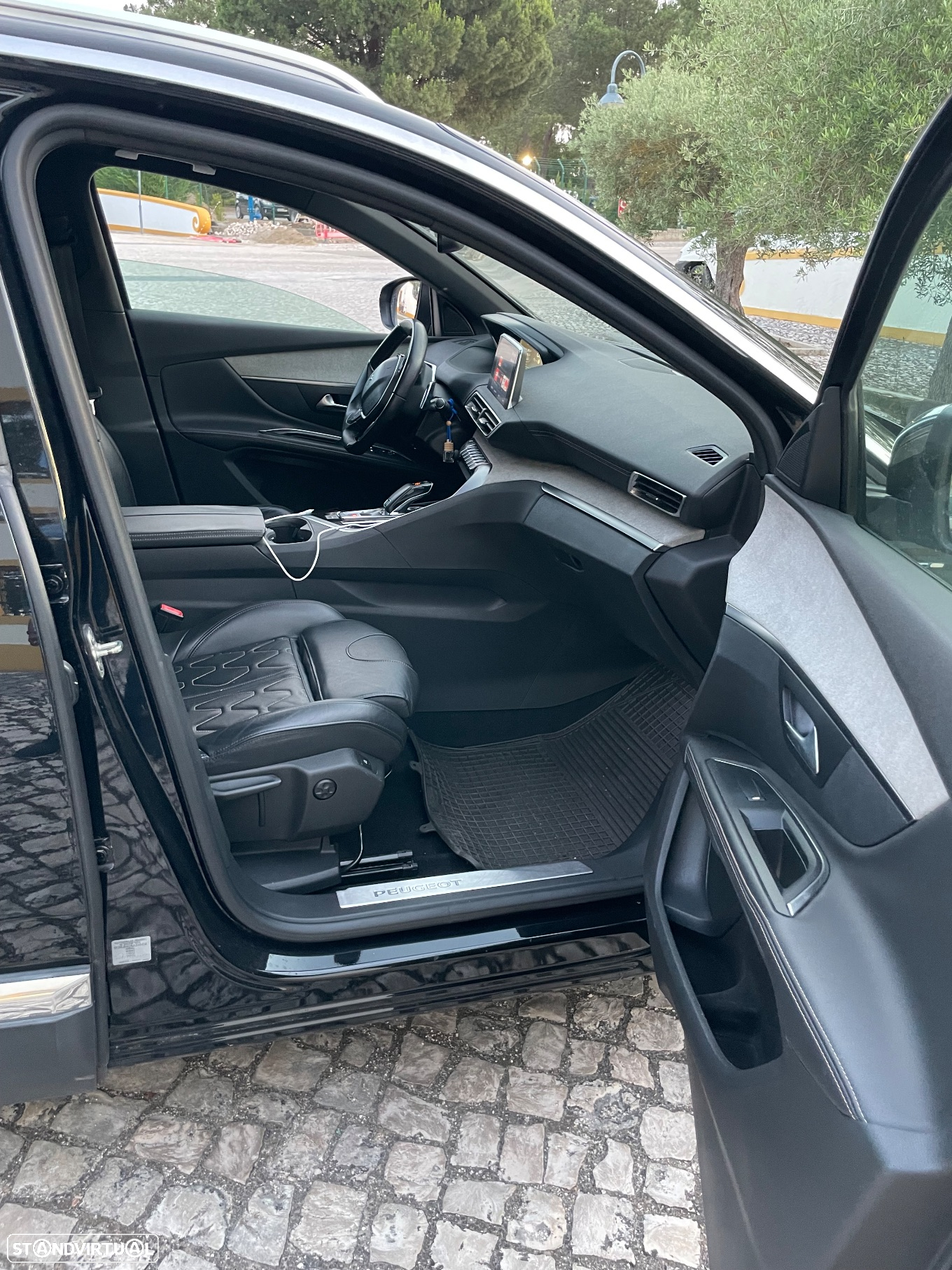 Peugeot 5008 2.0 BlueHDi GT Line EAT8 - 33