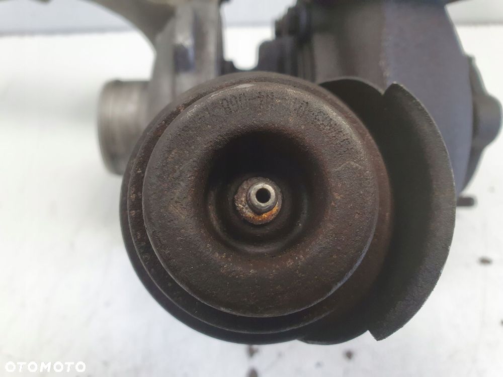 TURBOSPRĘŻARKA Volvo S40 V40 1.9 D _ turbo 8200369581 - 9