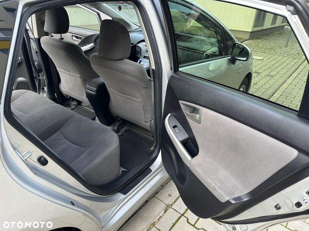 Toyota Prius 1.8 HSD Active - 25