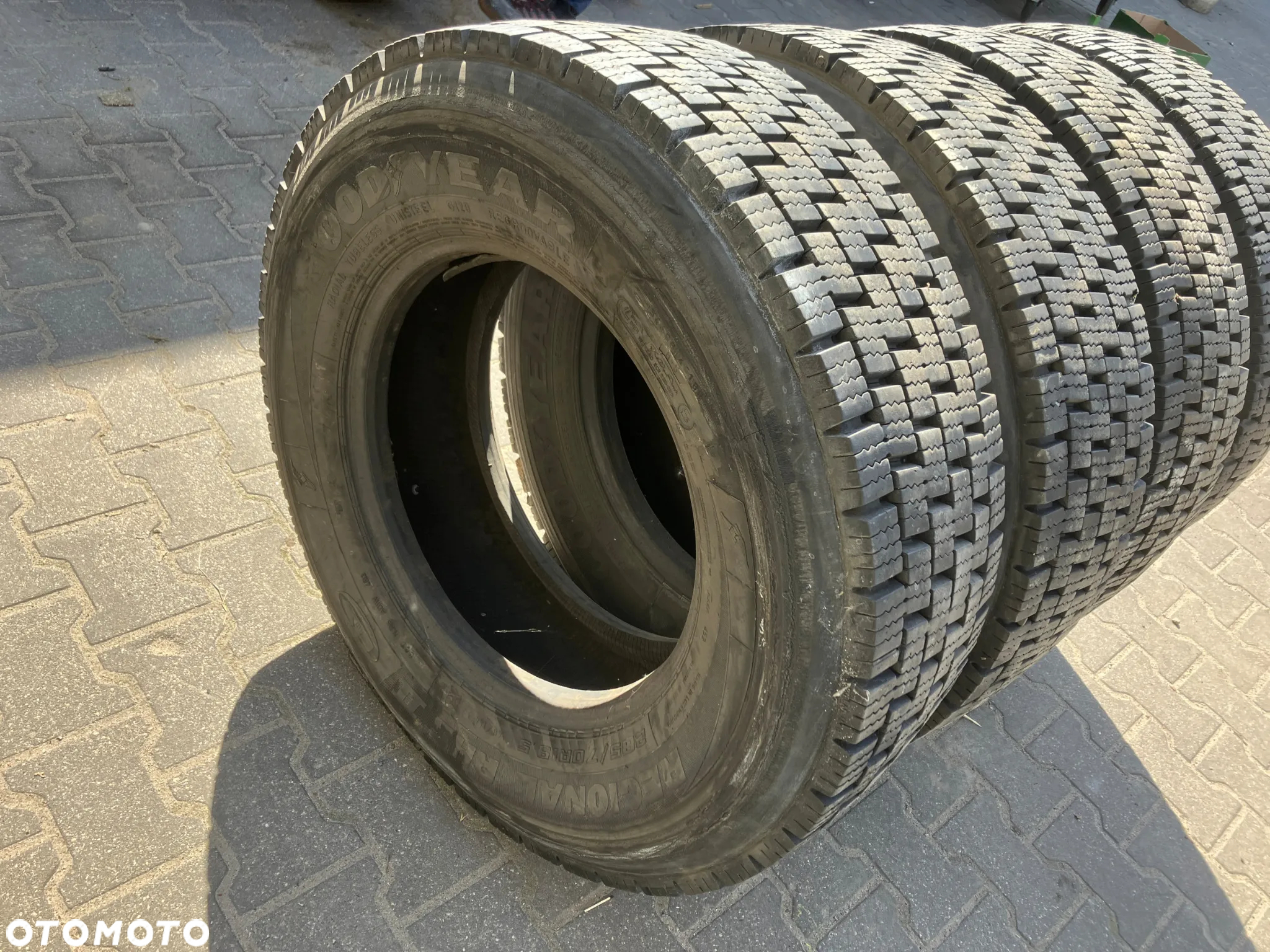 Opony 19,5", 22,5" - 2