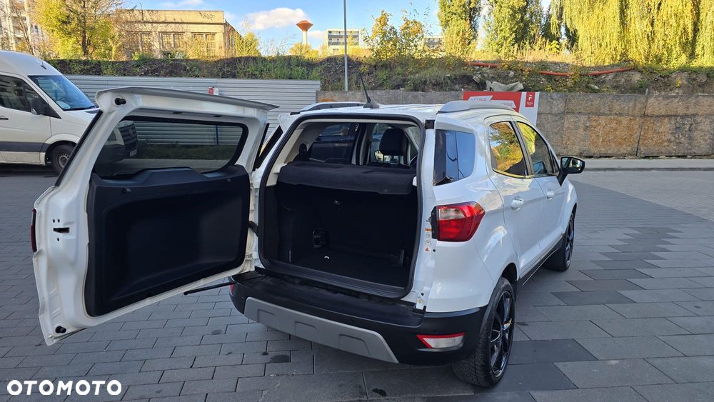 Ford EcoSport - 13