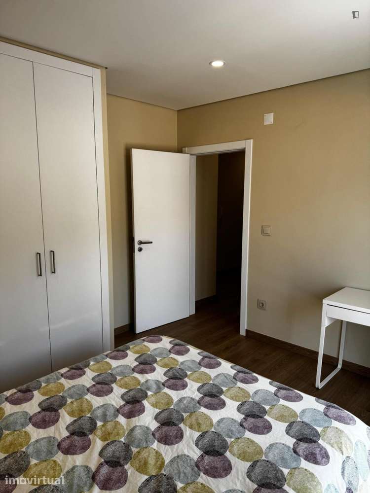 Quarto - localizado em Lisbon - Grande imagem: 3/18