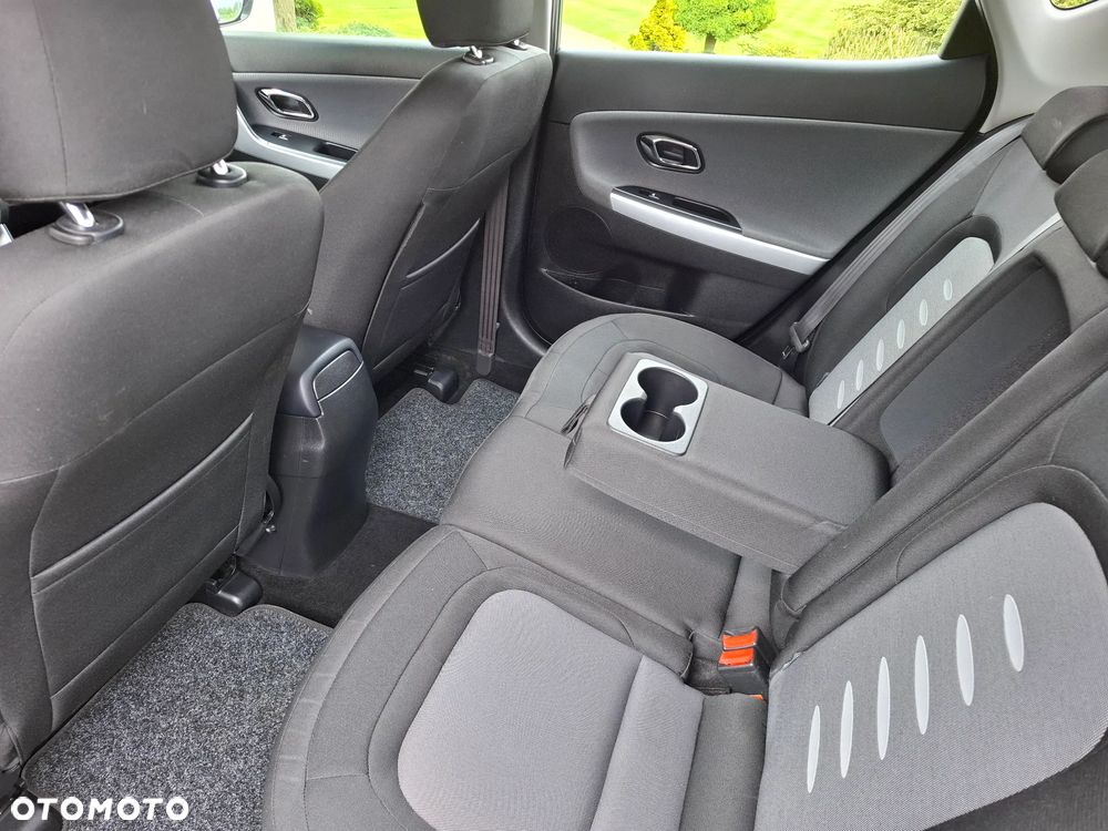 Kia Ceed 1.6 GDI Platinum Edition - 25