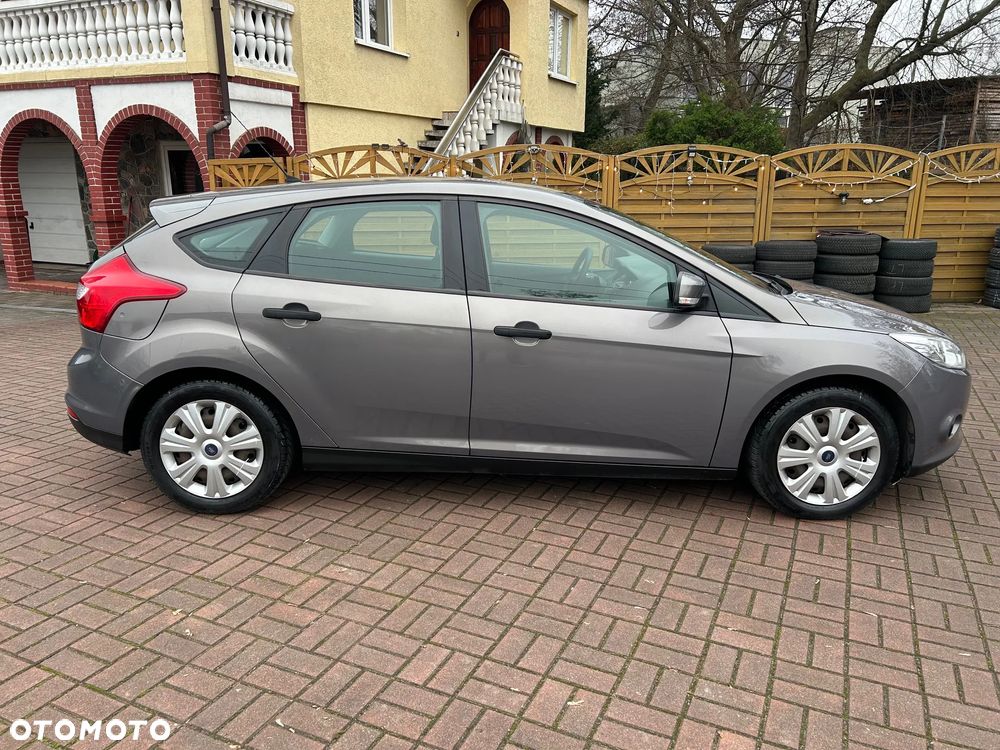 Ford Focus 1.6 Gold X (Trend) - 2