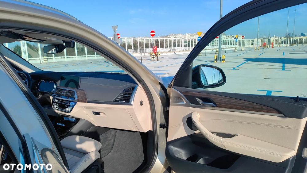 BMW X3 xDrive25d Luxury Line - 10