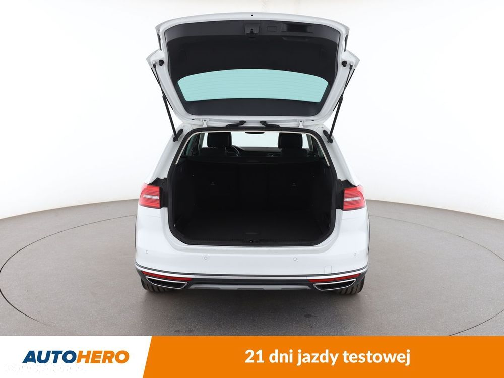 Volkswagen Passat Alltrack - 15