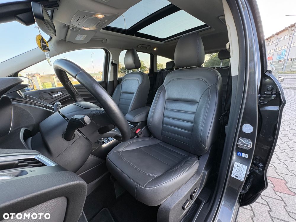 Ford Kuga 2.0 TDCi 4x2 Titanium - 25