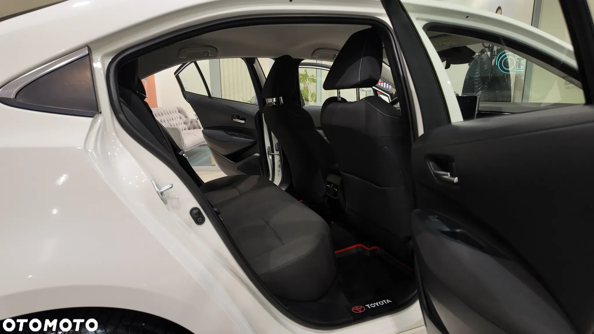 Toyota Corolla 1.5 Active - 31